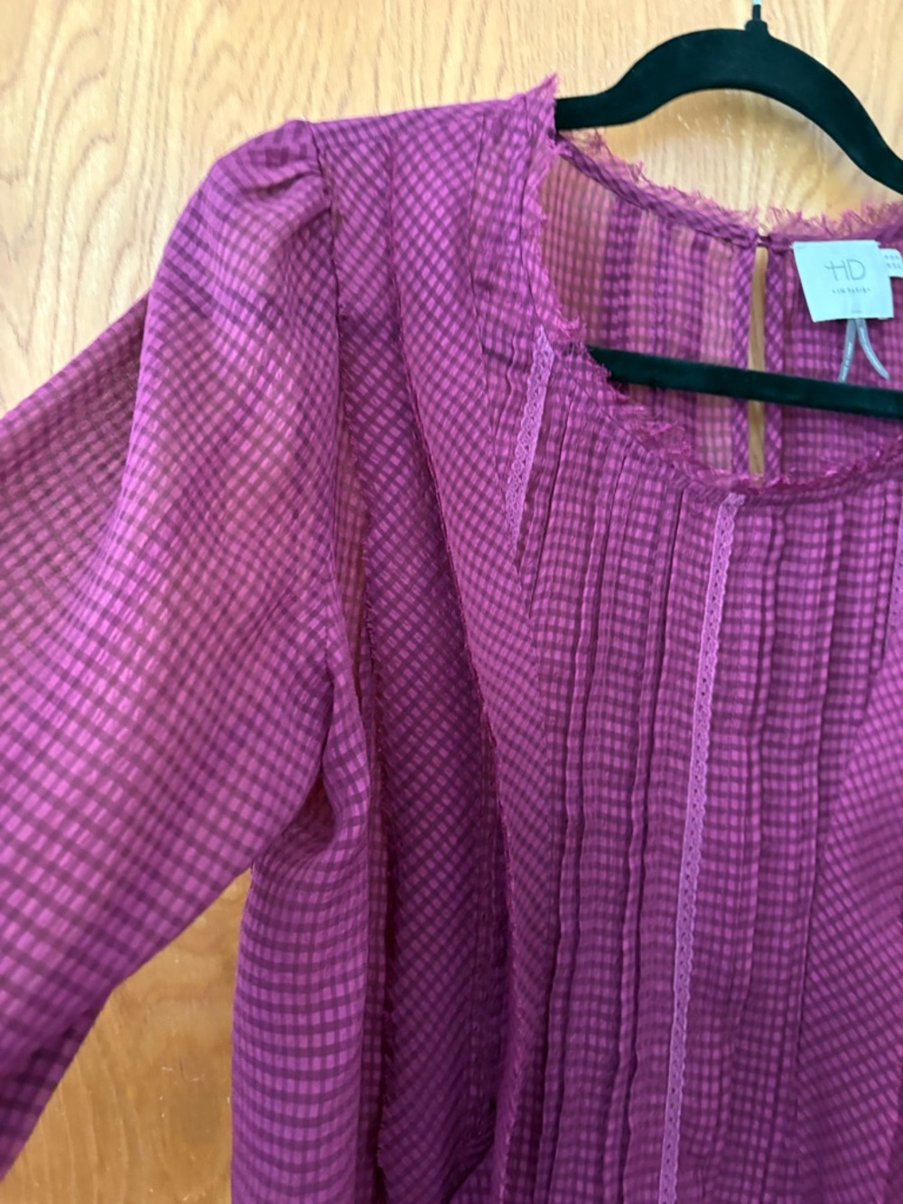 HD in Paris Plum Textured Ruffle sheer Blouse S
8 - Picture 4 of 9
